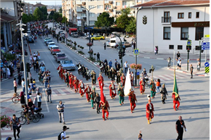 İnegöl Belediyesi 35. Uluslararası Kültür Sanat Festivali Açılış Korteji 